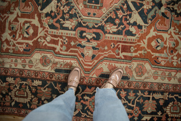 7.5x10.5 Antique Serapi Carpet