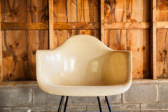 Eames Venice Label Parchment Chair // ONH Item 1251 Image 7