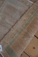 1.5x2 Vintage Distressed Oushak Square Rug Mat // ONH Item 9577 Image 4