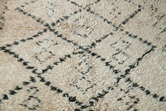 6x8.5 Vintage Moroccan Carpet // ONH Item ee001379 Image 3