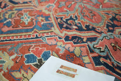9.5x13.5 Vintage Distressed Heriz Carpet // ONH Item ee002388 Image 8