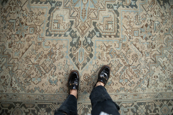 9x10.5 Vintage Distressed Heriz Carpet
