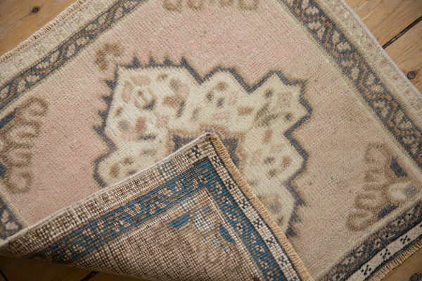 Vintage Distressed Oushak Square Rug Mat // ONH Item: 11657, Image 3