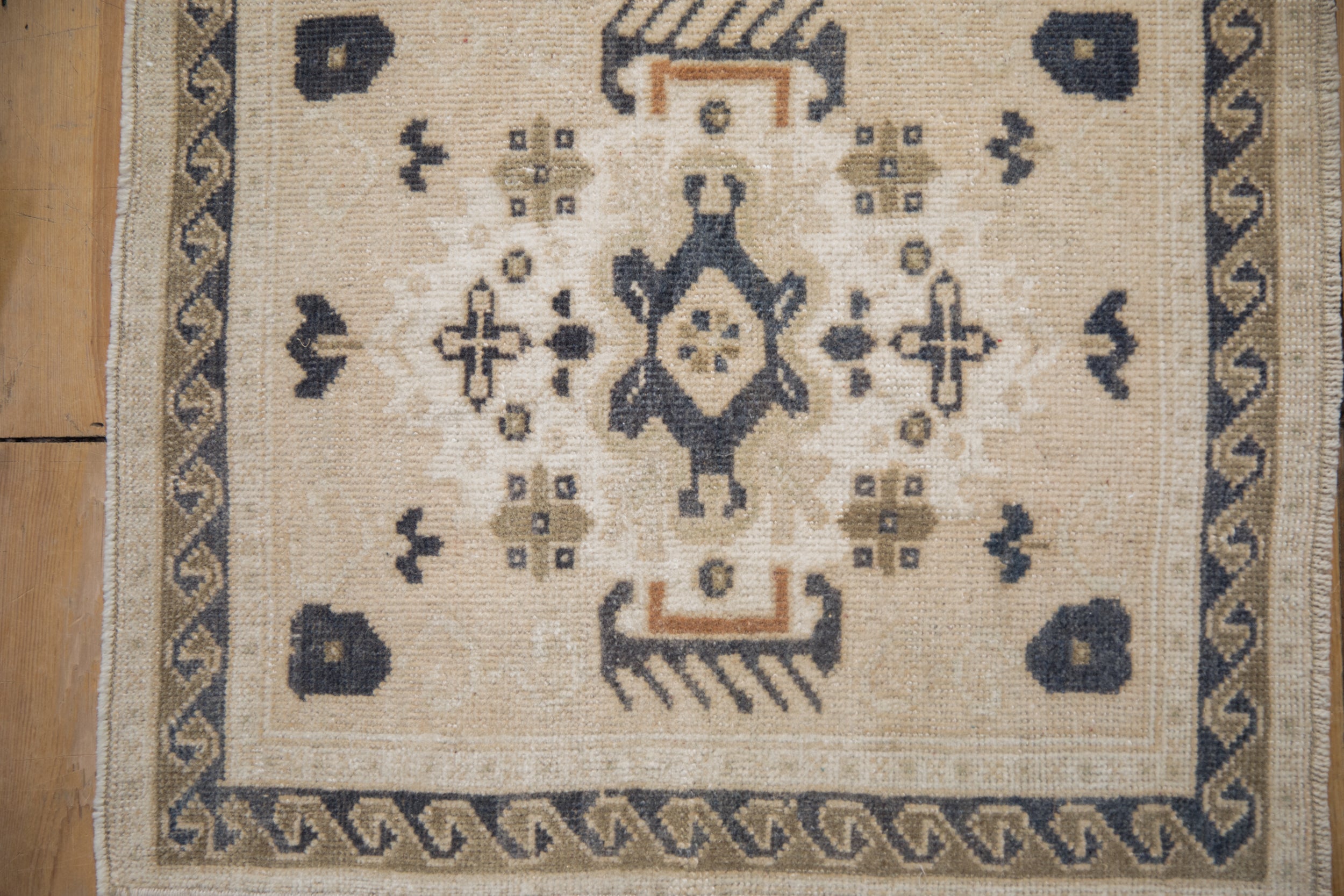 Vintage Distressed Oushak Square Rug Mat // ONH Item: 11729, Image 1