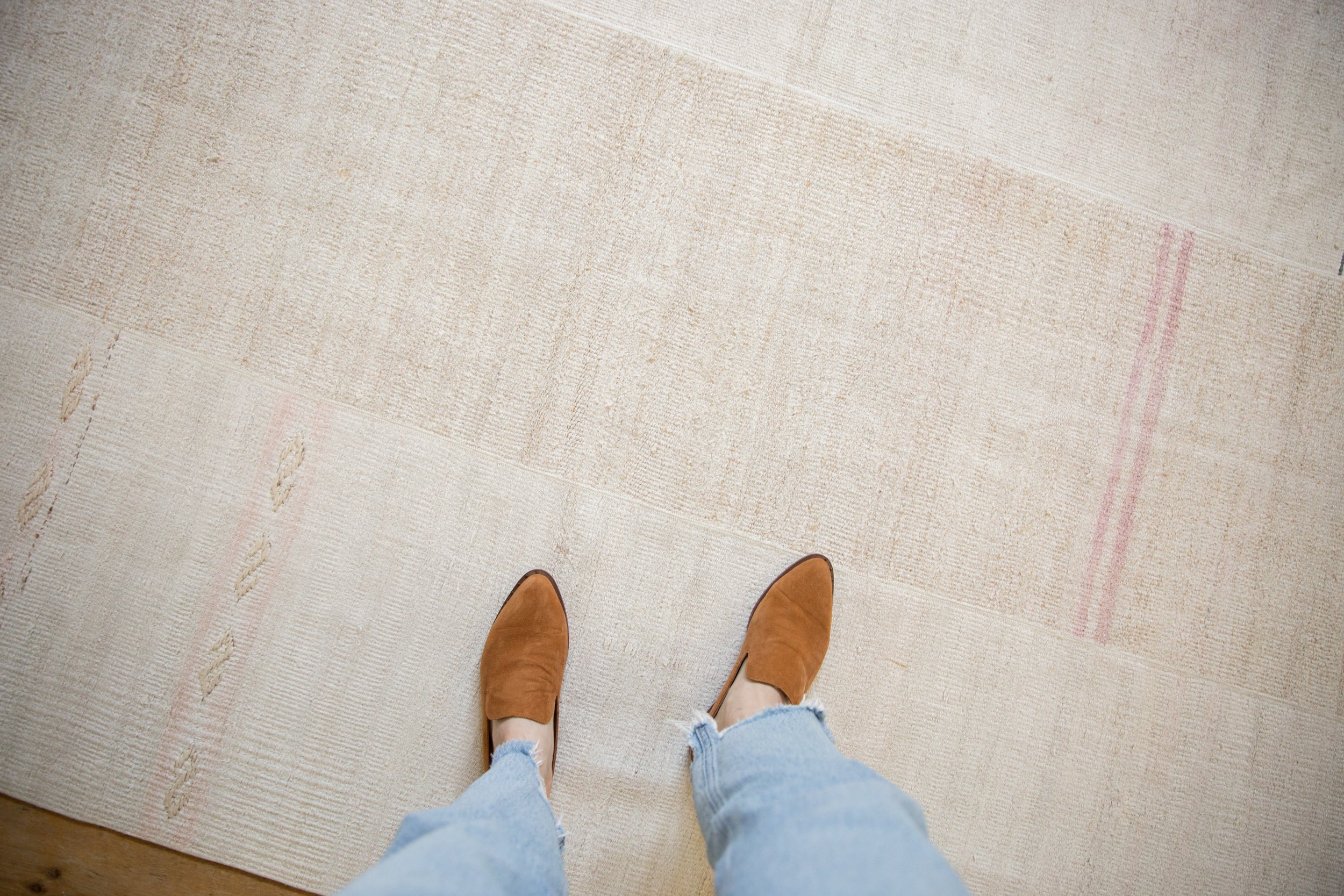 Vintage Hemp Kilim Carpet // ONH Item: 12127, Image 1