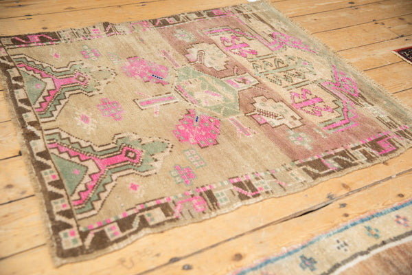 Vintage Distressed Kars Square Rug // ONH Item: 12420, Image 5
