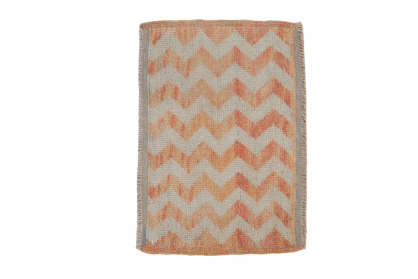 Vintage Distressed Oushak Rug Mat // ONH Item: 12421