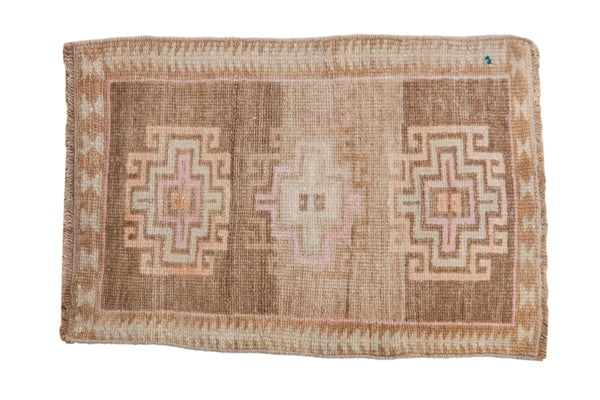 Vintage Distressed Kars Square Rug Mat // ONH Item: 12493