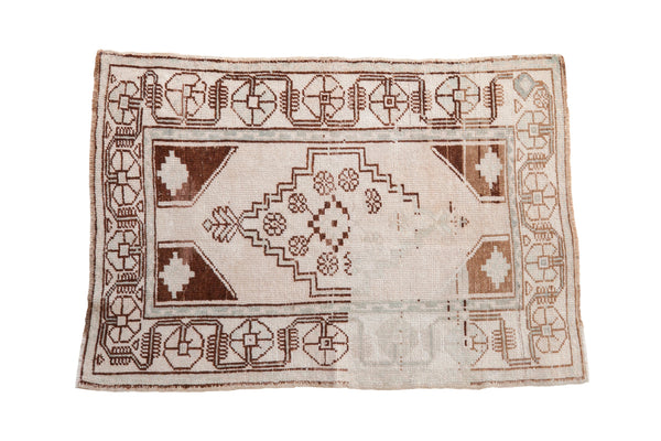 Vintage Distressed Oushak Rug // ONH Item: 12534