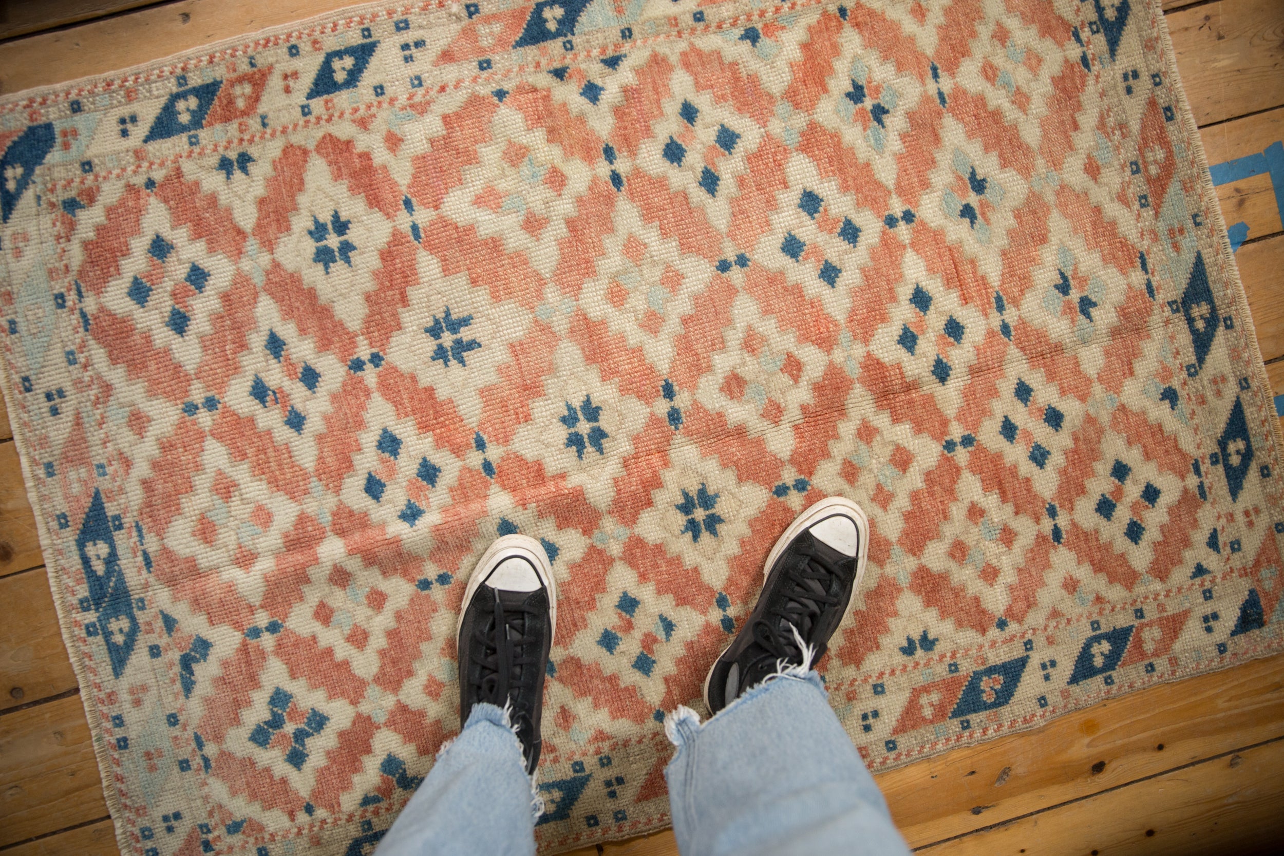 Vintage Distressed Dosemealti Rug // ONH Item: 12566, Image 1