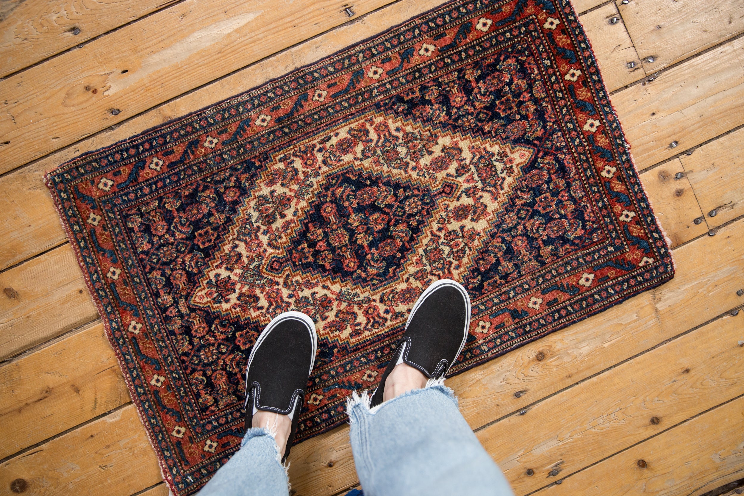 Vintage Senneh Rug Mat // ONH Item: 12646, Image 1