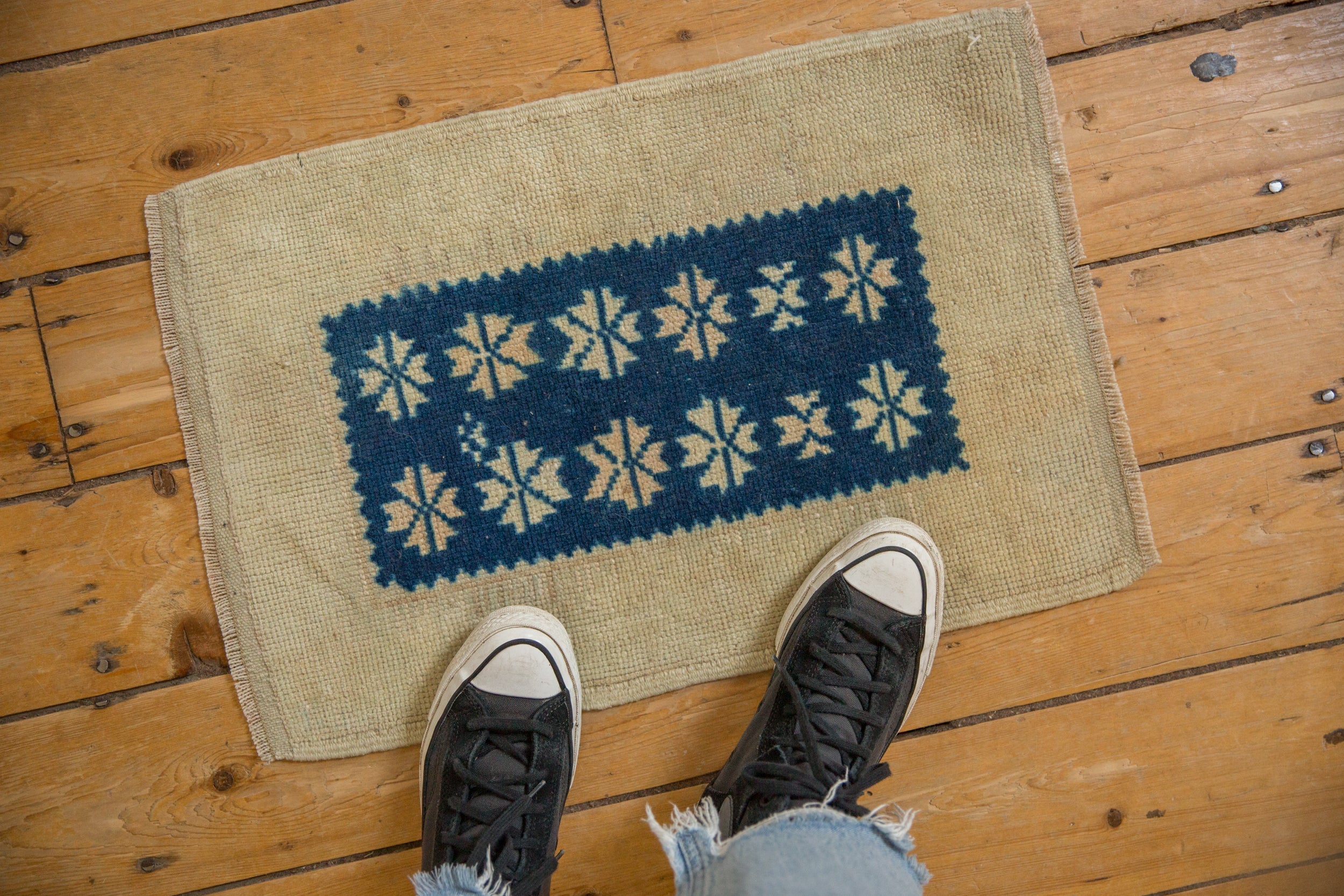Vintage Distressed Oushak Square Rug Mat // ONH Item: 12662, Image 1
