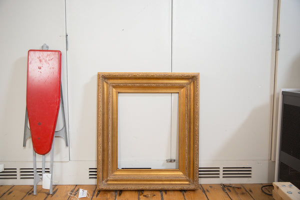 Vintage Golden Wood Picture Frame // ONH Item 12714, Image 5