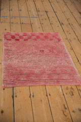 2.5x3 Vintage Distressed Tulu Square Rug