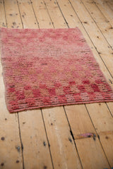 2.5x3 Vintage Distressed Tulu Square Rug