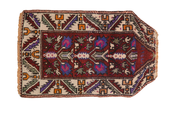 Vintage Distressed Oushak Rug Mat // ONH Item: 12790