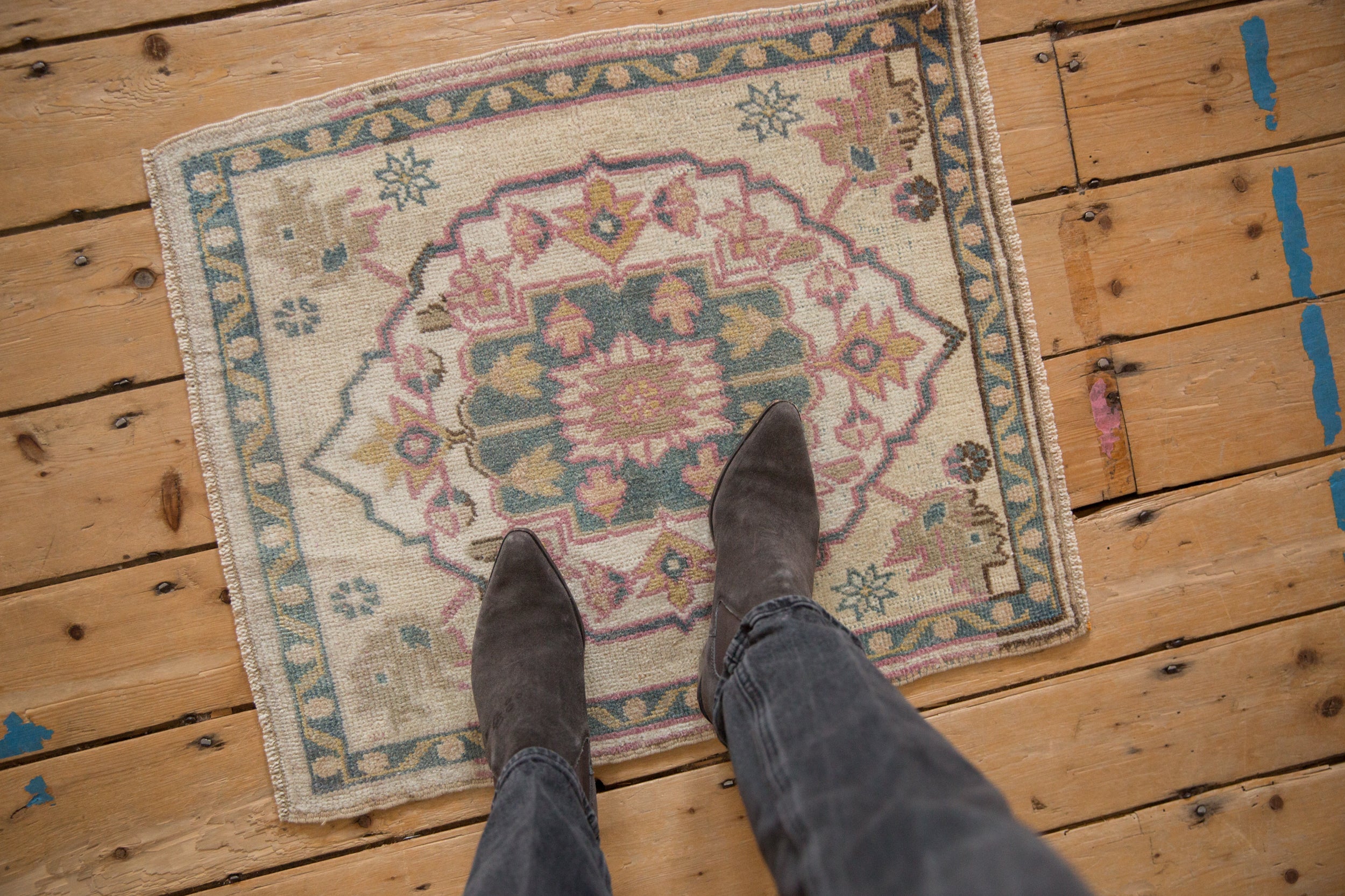 Vintage Distressed Oushak Square Rug Mat // ONH Item: 12806, Image 1