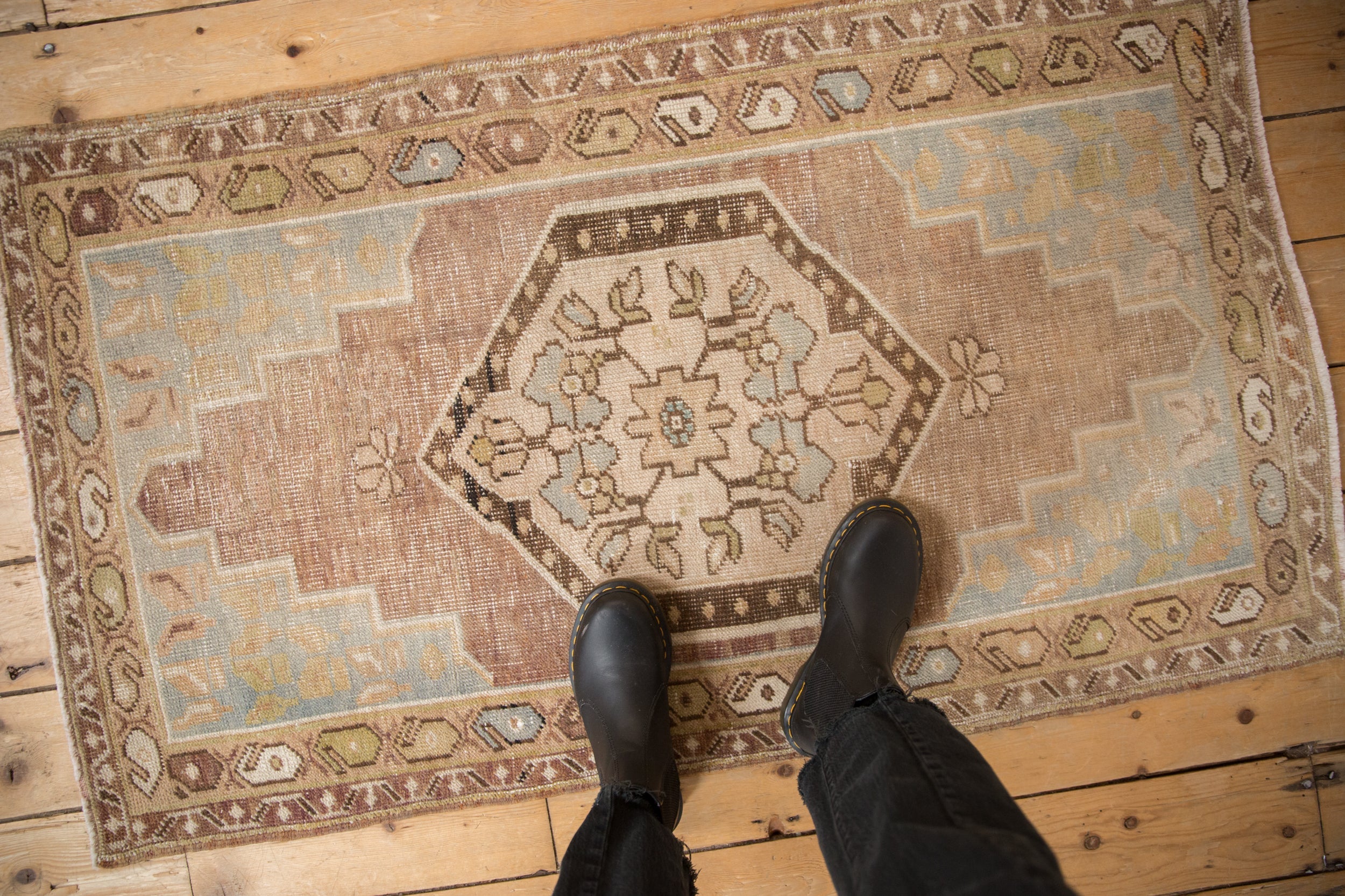 2.5x4.5 Vintage Distressed Oushak Rug // ONH Item: 12855, Image 1