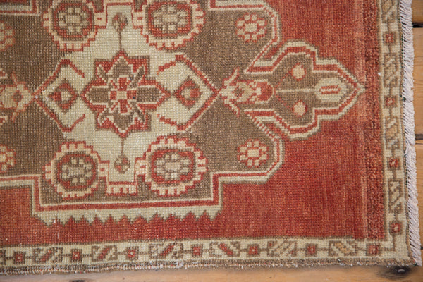 Vintage Distressed Oushak Rug Mat // ONH Item: 12863, Image 5