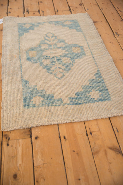 Distressed Oushak Rug // ONH Item: 12866, Image 3