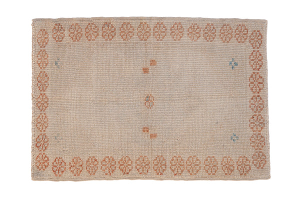 Distressed Oushak Rug // ONH Item: 12869