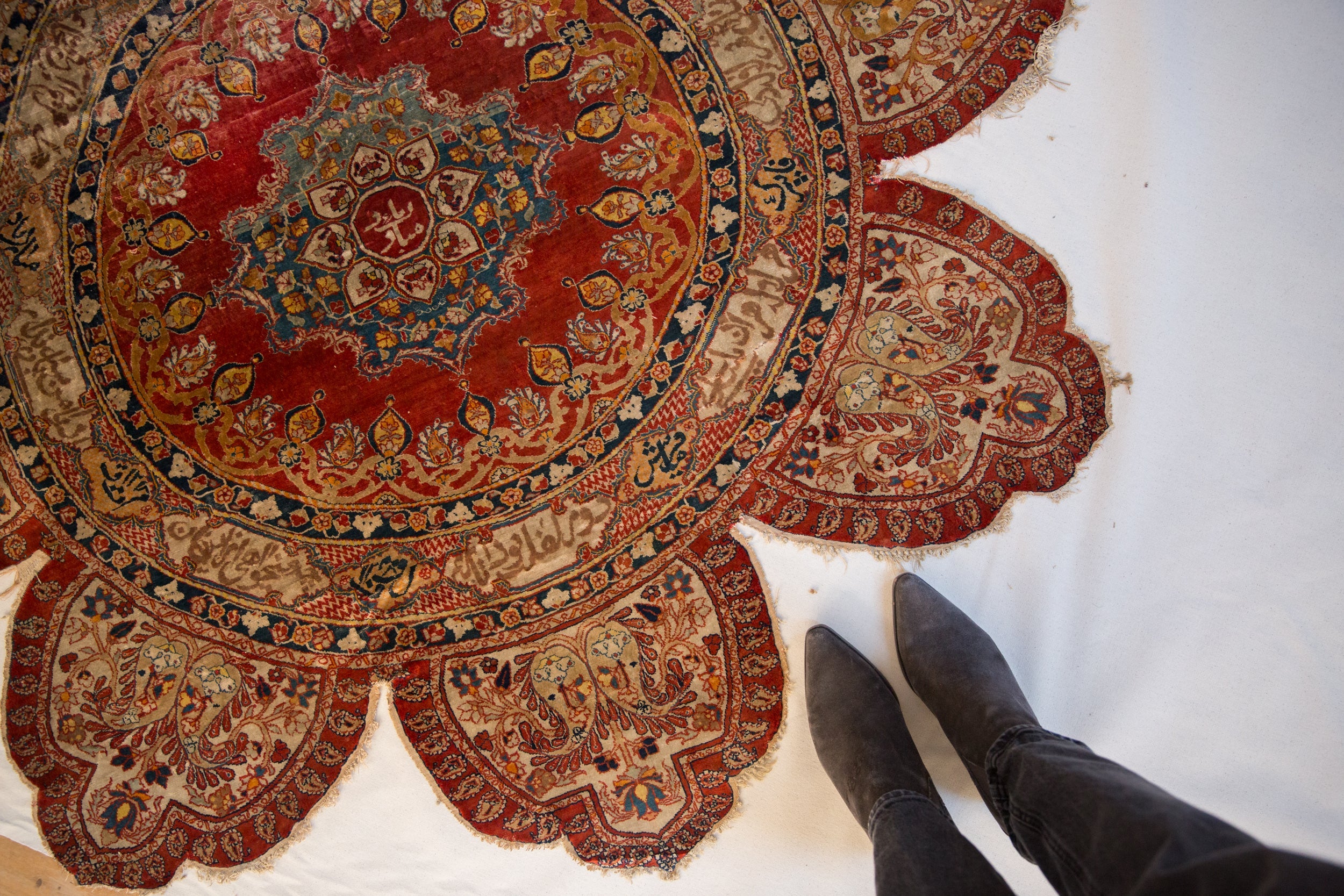 Antique Silk Tabriz Round Rug // ONH Item: 12885, Image 1