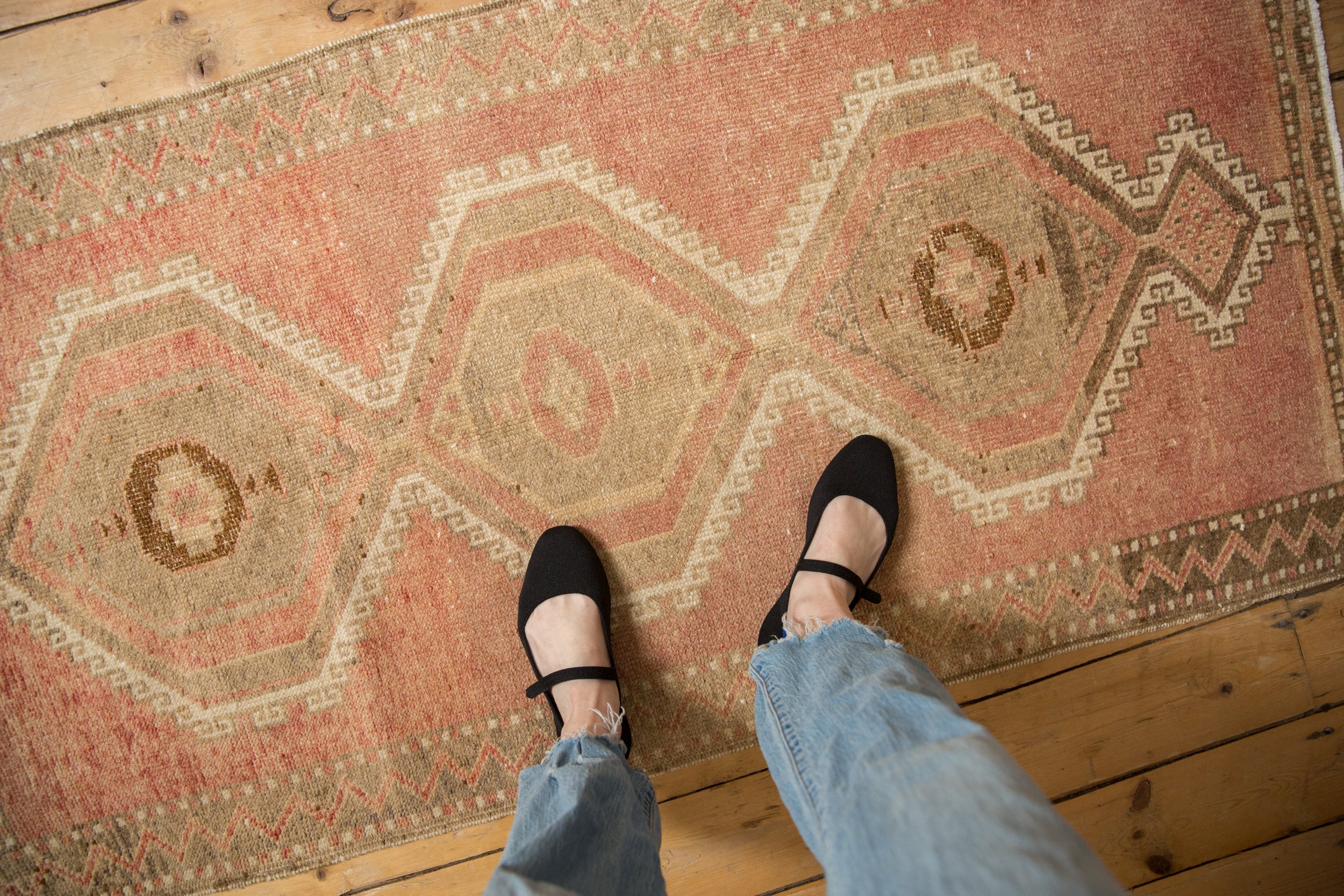 2.5x5.5 Vintage Distressed Kars Rug Runner // ONH Item 12898, Image 1