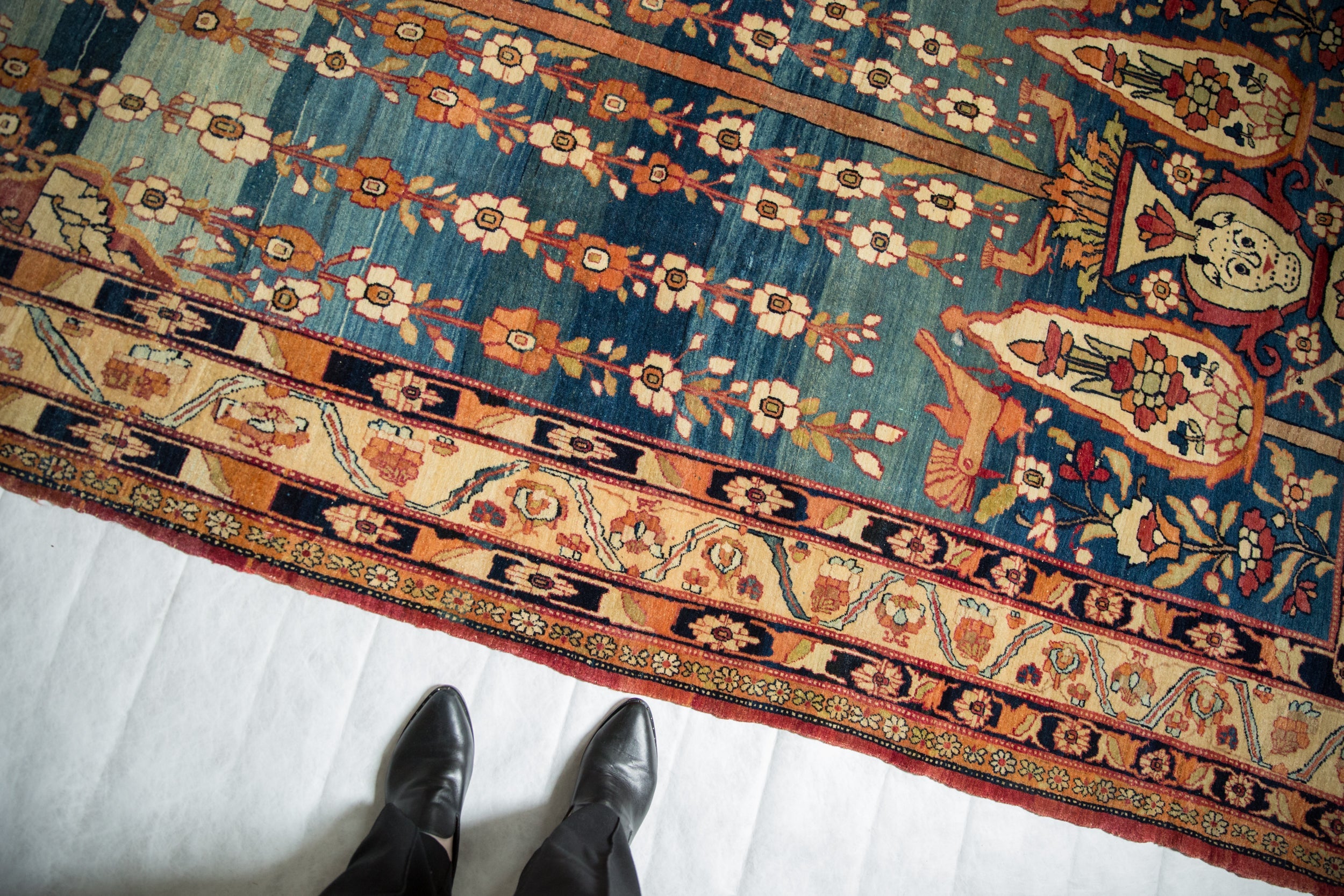 5.5x9.5 Antique Kermanshah Carpet // ONH Item 12925, Image 1