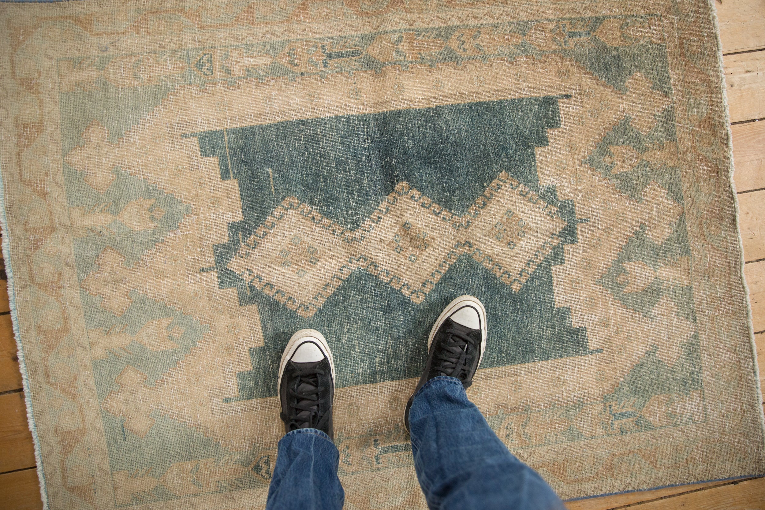 3.5x4.5 Vintage Distressed Isparta Square Rug // ONH Item 12990, Image 1