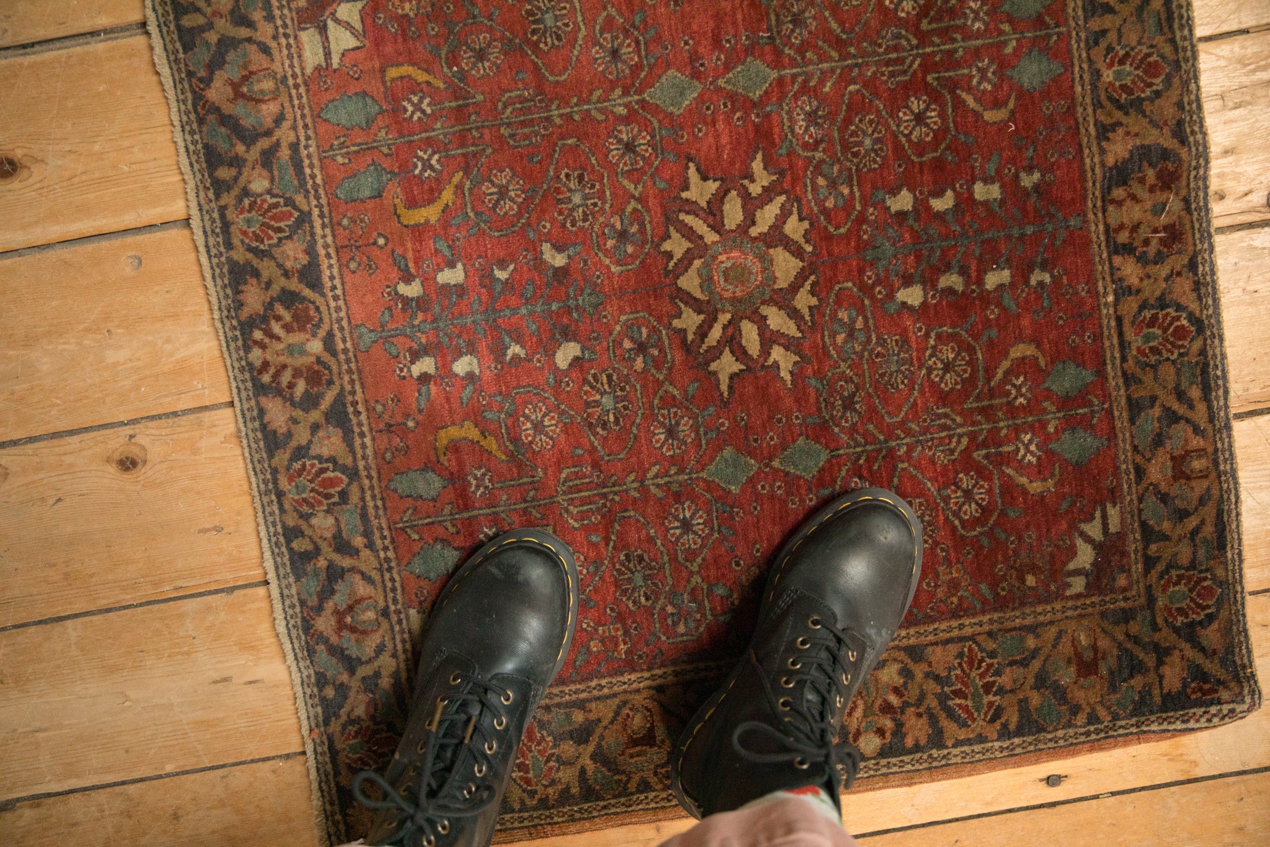 2.5x2.5 Vintage Farahan Sarouk Square Rug Mat // ONH Item 13086, Image 1