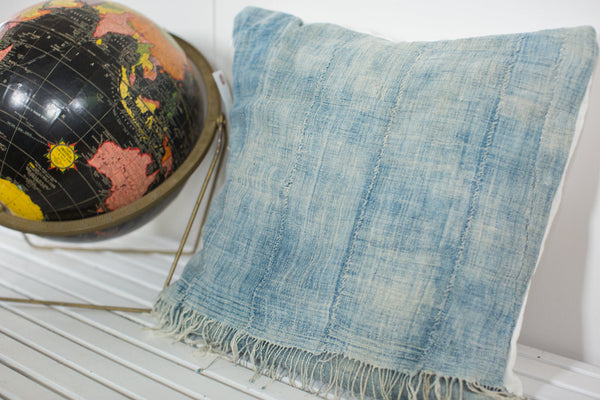 Vintage Light Blue Indigo Pillow // ONH Item 2376D Image 2