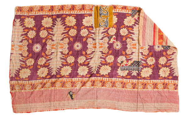 Vintage Indian Kantha Quilt // ONH Item 2702