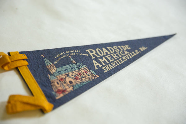 Vintage Roadside America Shartlesville PA Felt Flag Pennant Image 1