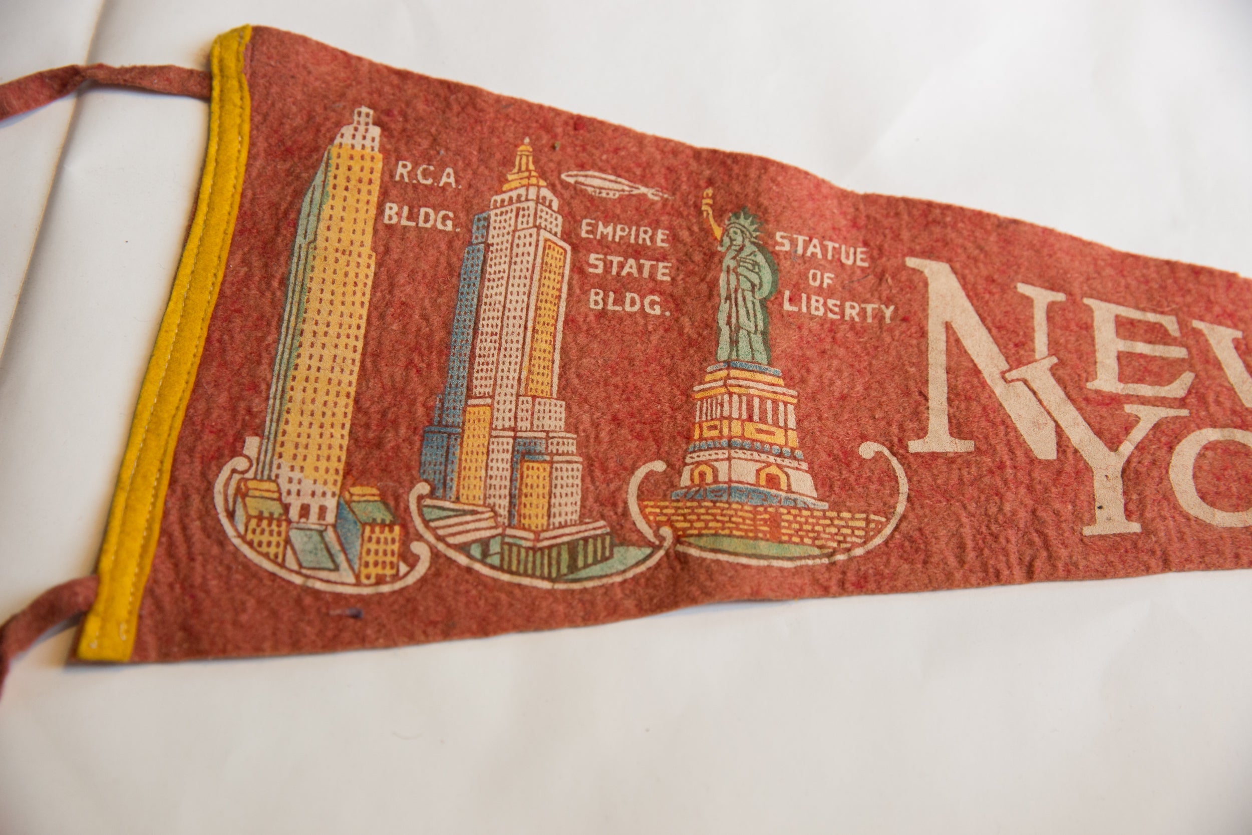 Vintage New York City Felt Flag // ONH Item 8060 Image 1