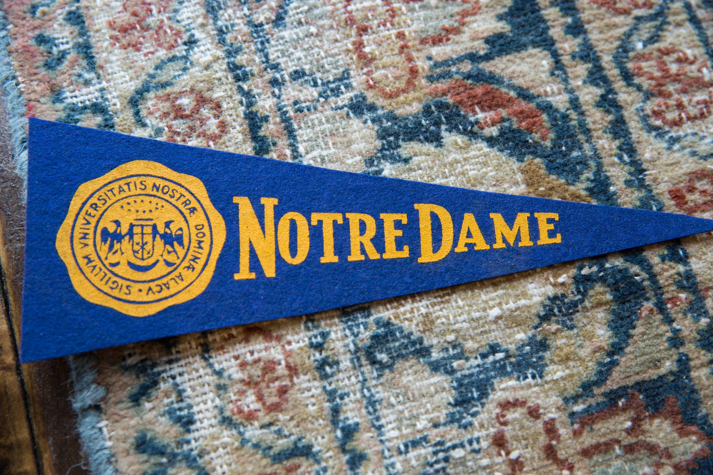 Vintage Notre Dame Felt Flag // ONH Item 9564 Image 1