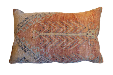 Vintage Rug Fragment Pillow // ONH Item AS10277A9143A