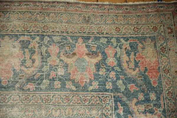 Vintage Distressed Mahal Carpet // ONH Item: ee004628, Image 2