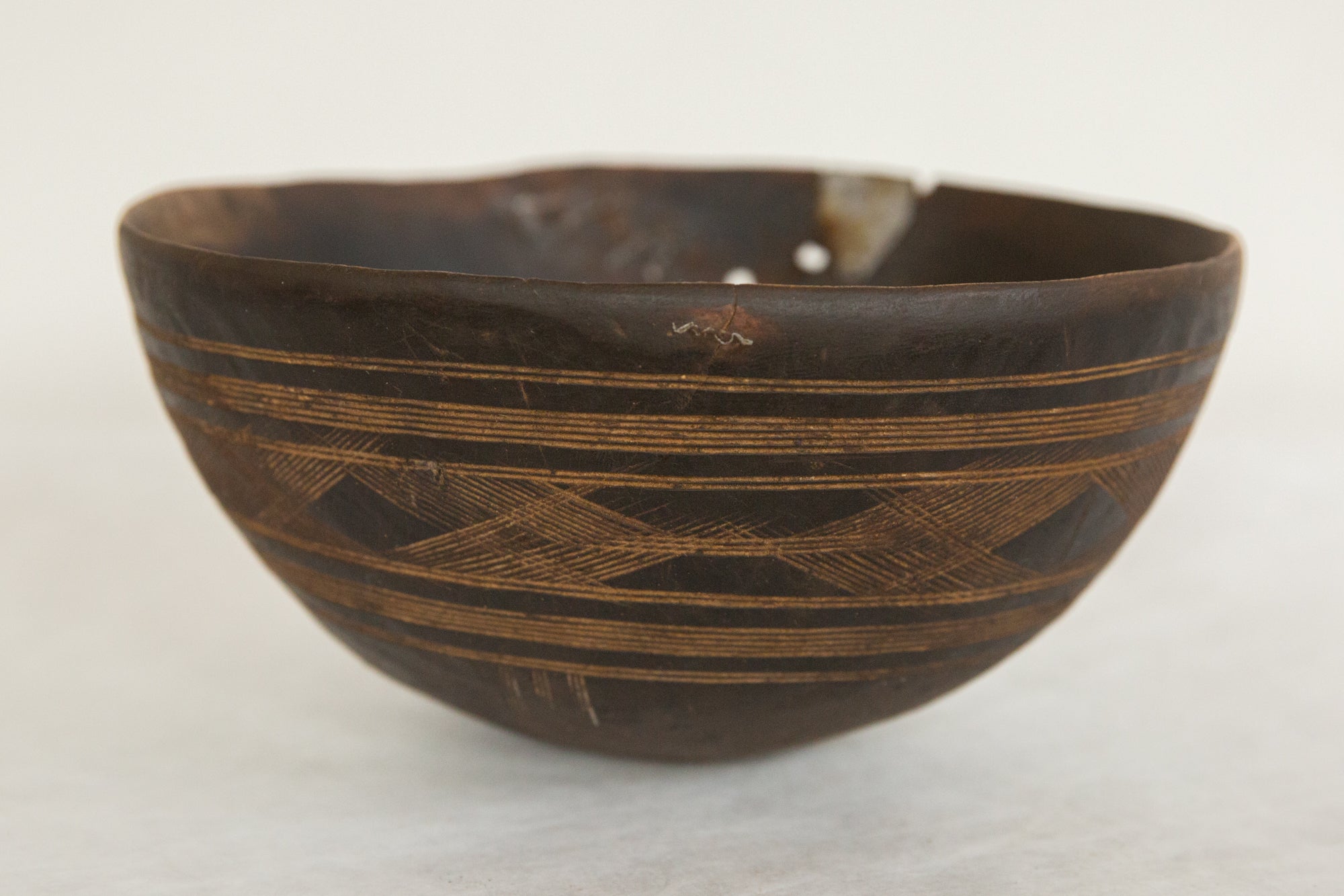 Vintage African Wooden Bowl // ONH Item ab00707 Image 1