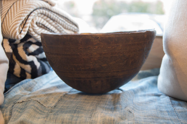 Antique African Wooden Bowl // ONH Item ab01212