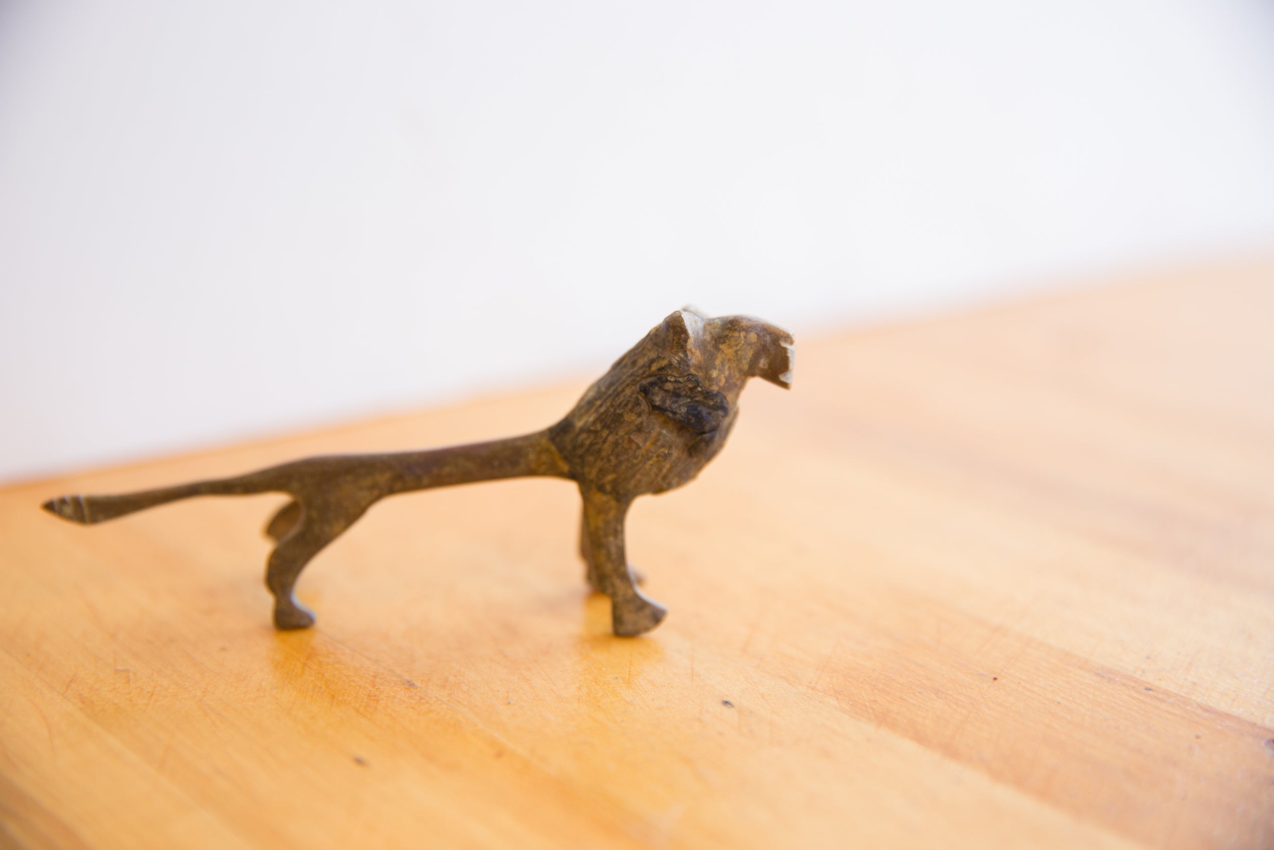Vintage African Lion // ONH Item ab01459 Image 1