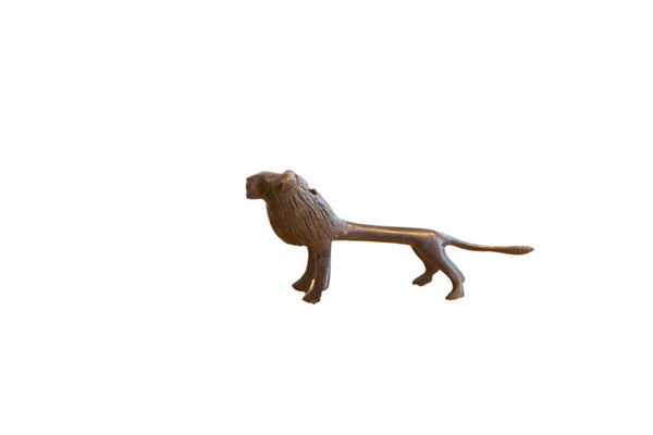 Vintage African Lion with Dark Patina // ONH Item ab01465