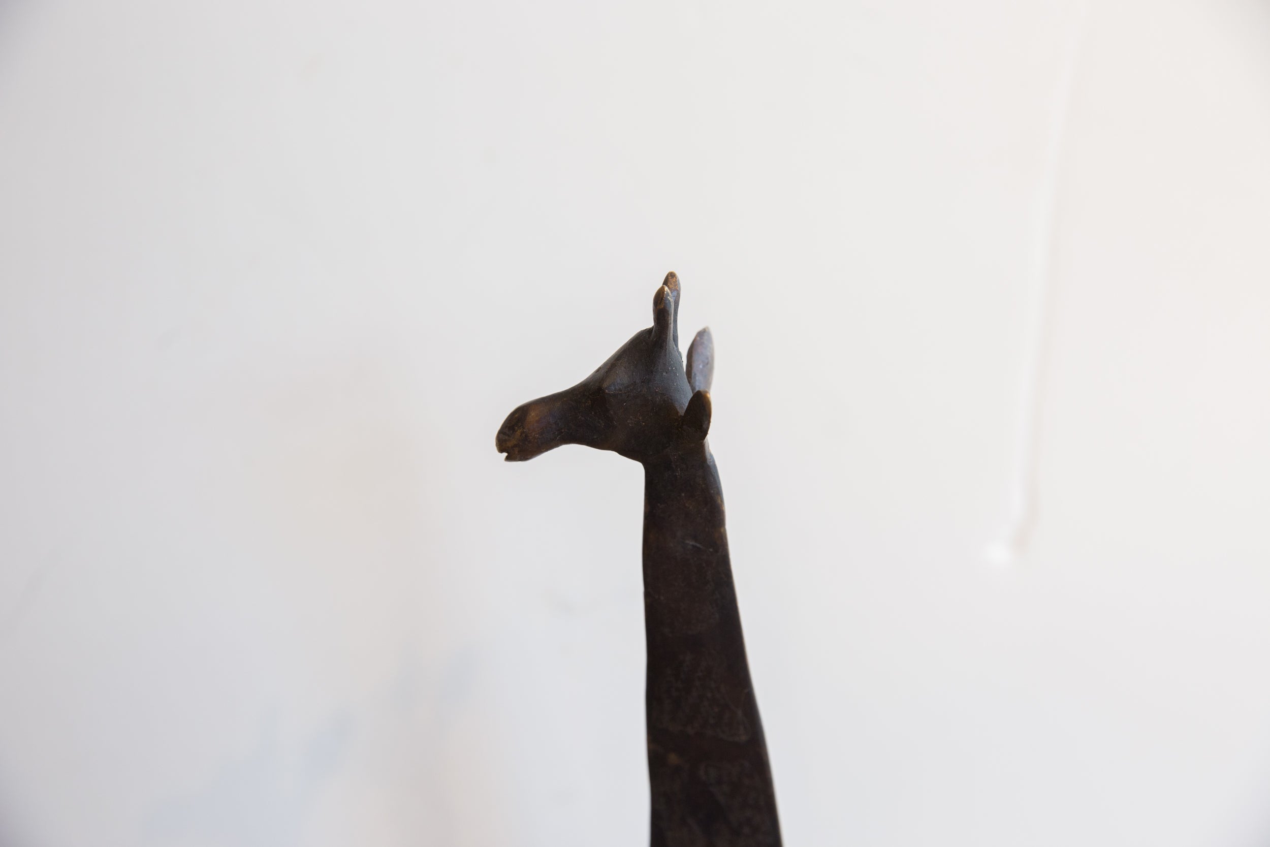 Vintage African Giraffe with Dark Patina // ONH Item ab01540 Image 2