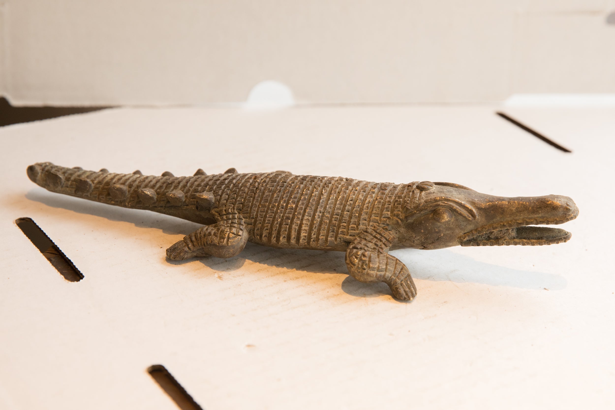 Vintage African Crocodile Sculpture // ONH Item ab01877 Image 1