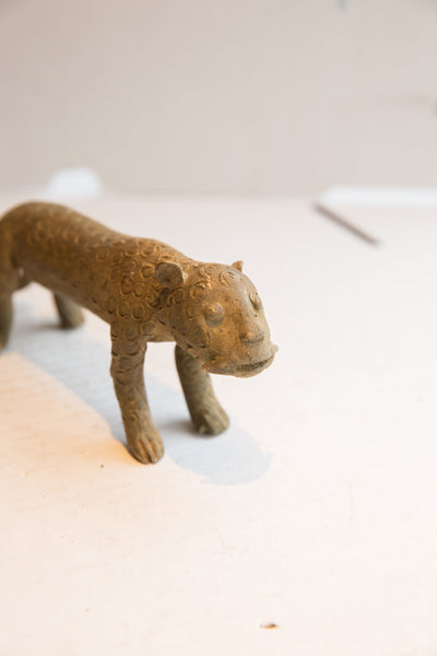 Vintage African Cheetah Sculpture // ONH Item ab01893 Image 5