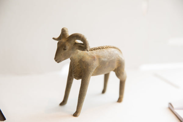Vintage African Imperfect Ram Sculpture // ONH Item ab01926 Image 2
