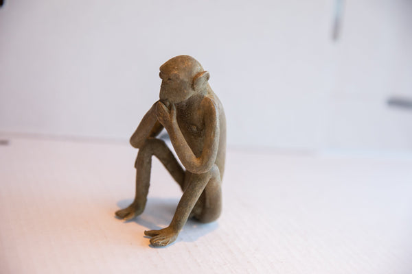 Vintage African Sitting Monkey Figurine // ONH Item ab01948 Image 2