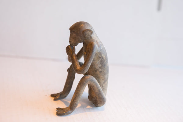 Vintage African Sitting Monkey Figurine // ONH Item ab01950 Image 3