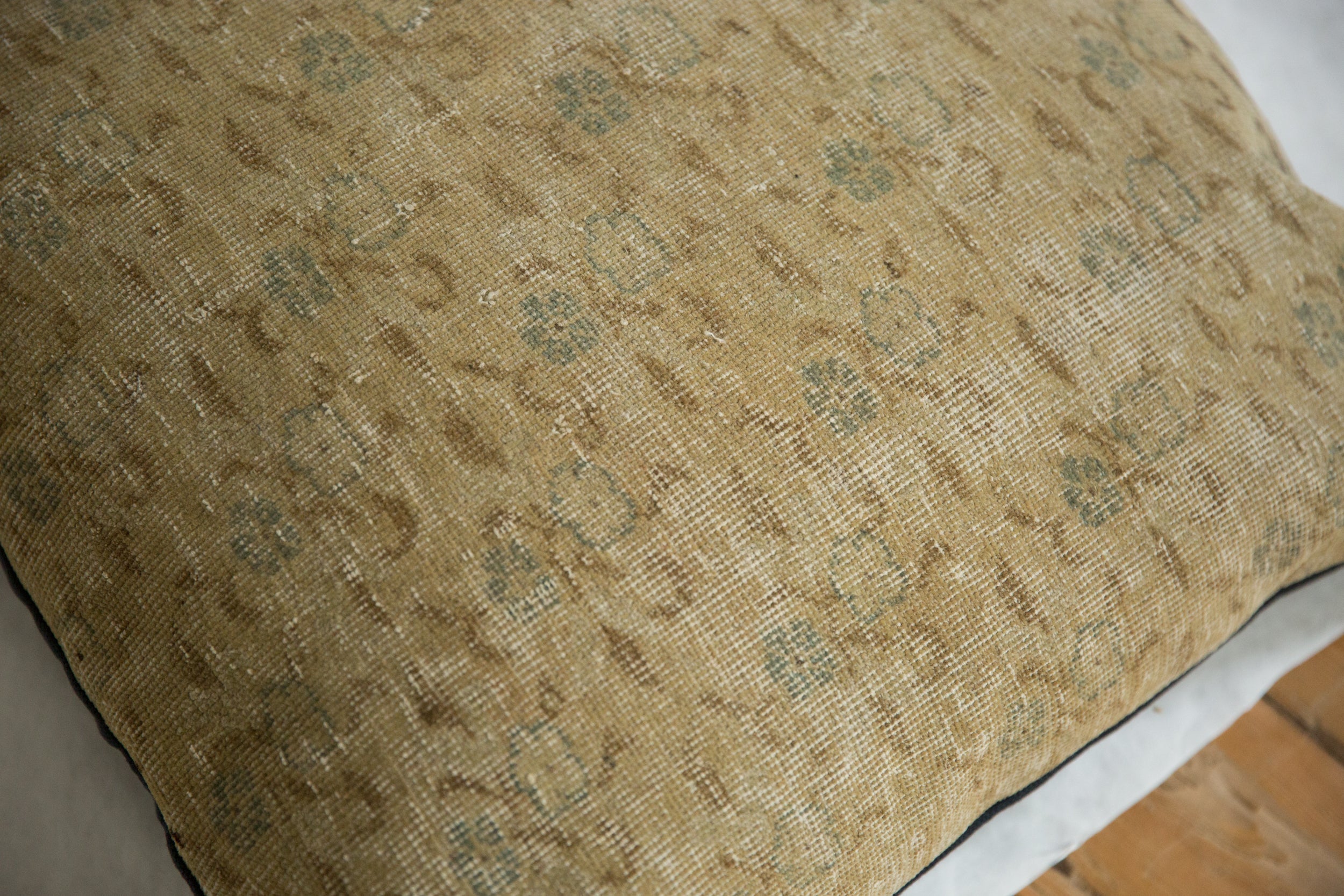 Vintage Turkish Sivas Rug Fragment Pillow // ONH Item AS13045A13024A, Image 1