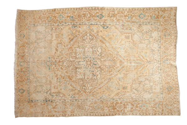Vintage Distressed Heriz Carpet // ONH Item: ct001699