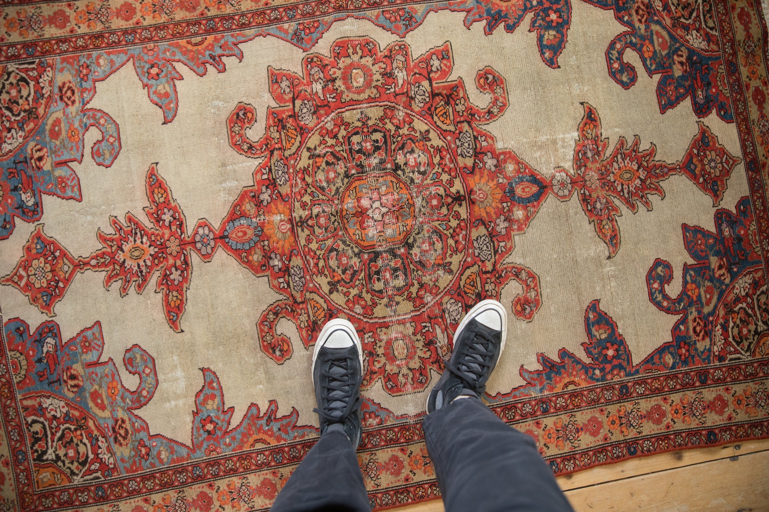Antique Fine Malayer Rug // ONH Item: ct001729, Image 1
